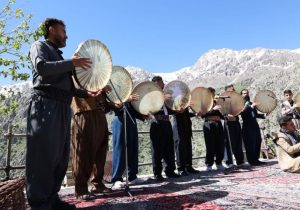 آیین کهن کومسای؛ تار و پودی از سنت در دل اورامان
