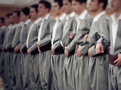 هفت نشست تخصصی برای معرفی ظرفیت‌های لباس کُردی برگزار می‌شود